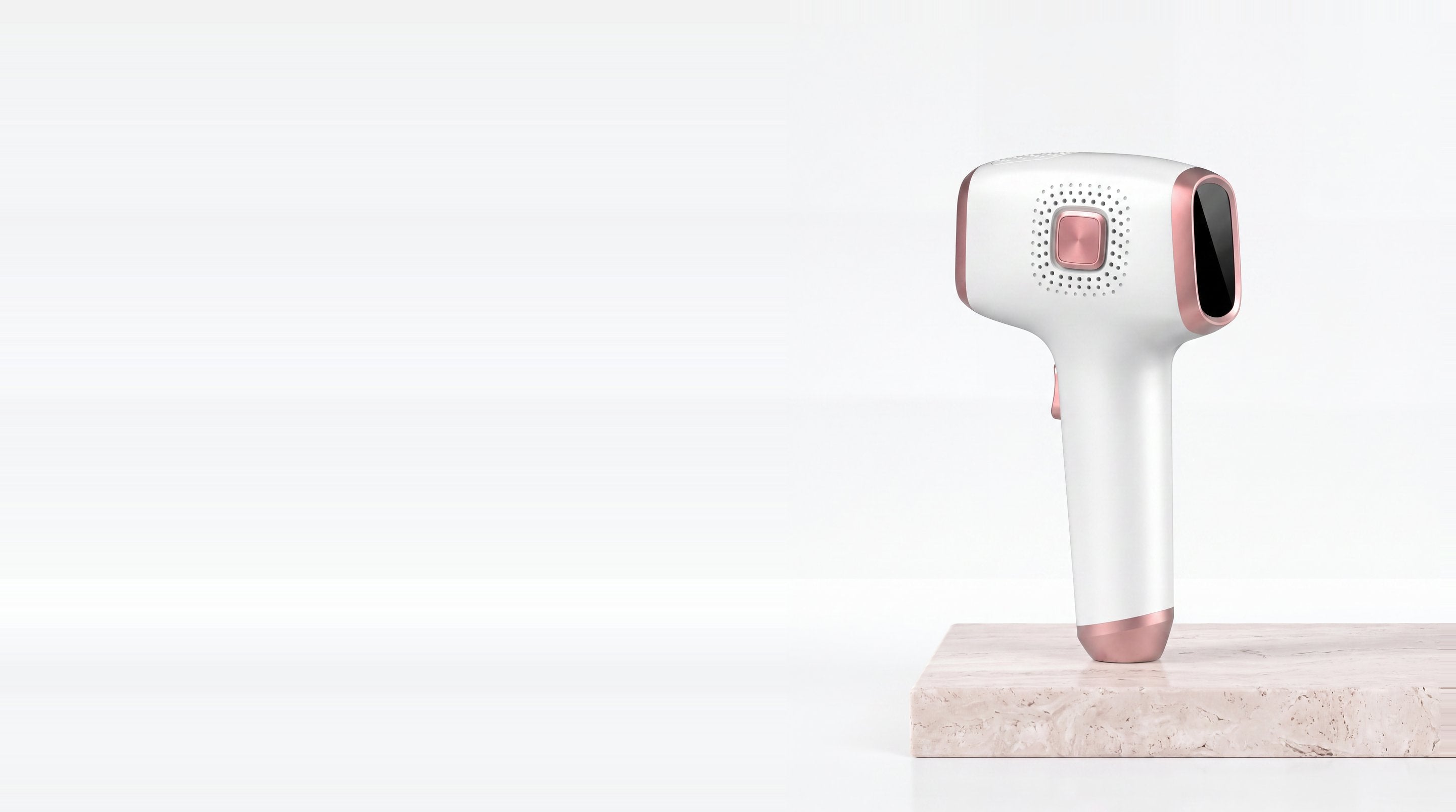 The VIENA Pearl 01 standing on a travertine block, its level display facing the camera